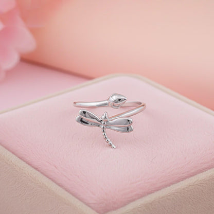 Silver Dashing Dragonfly Ring