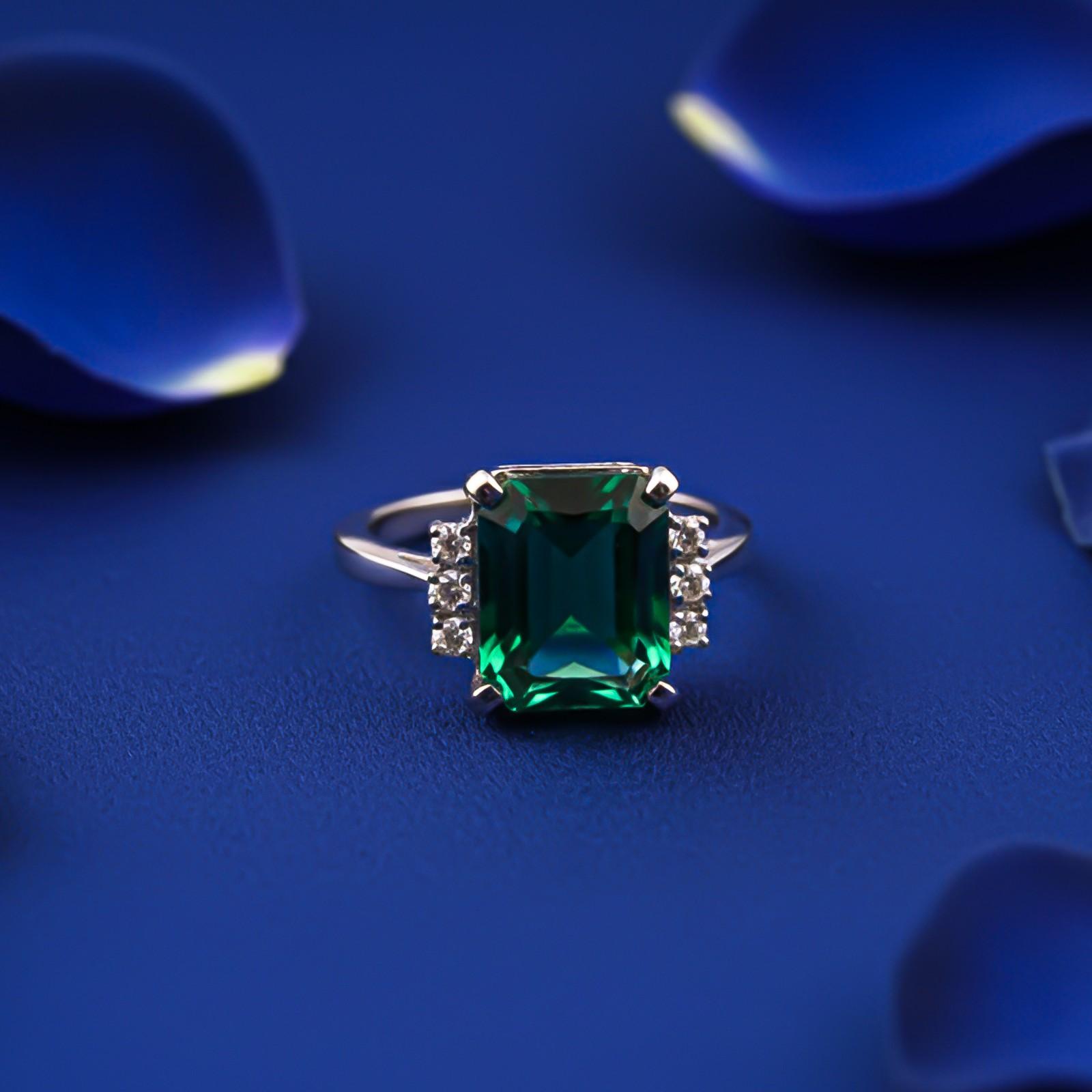 Silver Emerald Statement Ring for Women