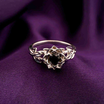 Silver Black Onyx Floral Vintage Ring