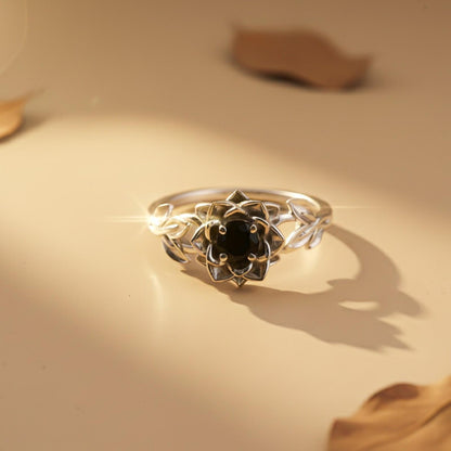 Silver Black Onyx Floral Vintage Ring