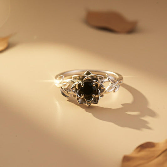 Silver Black Onyx Floral Vintage Ring