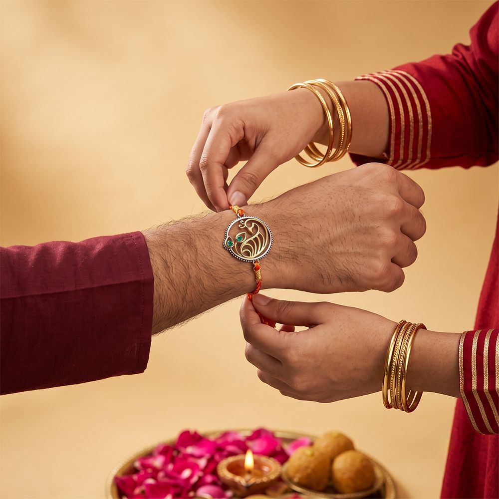 Dual Tone Heritage Emerald Rakhi