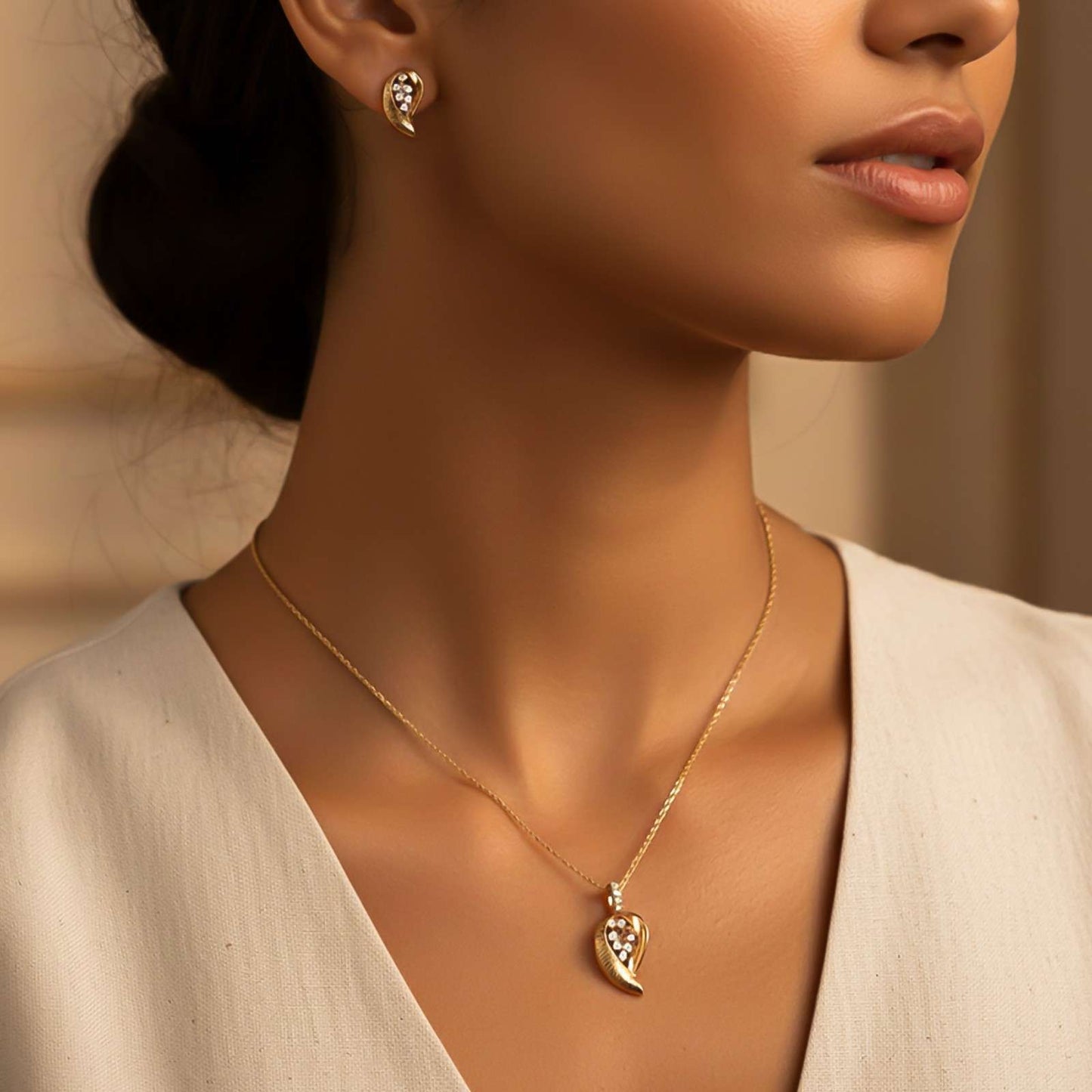 Silver Leaf Sparkle Pendant & Earrings Set