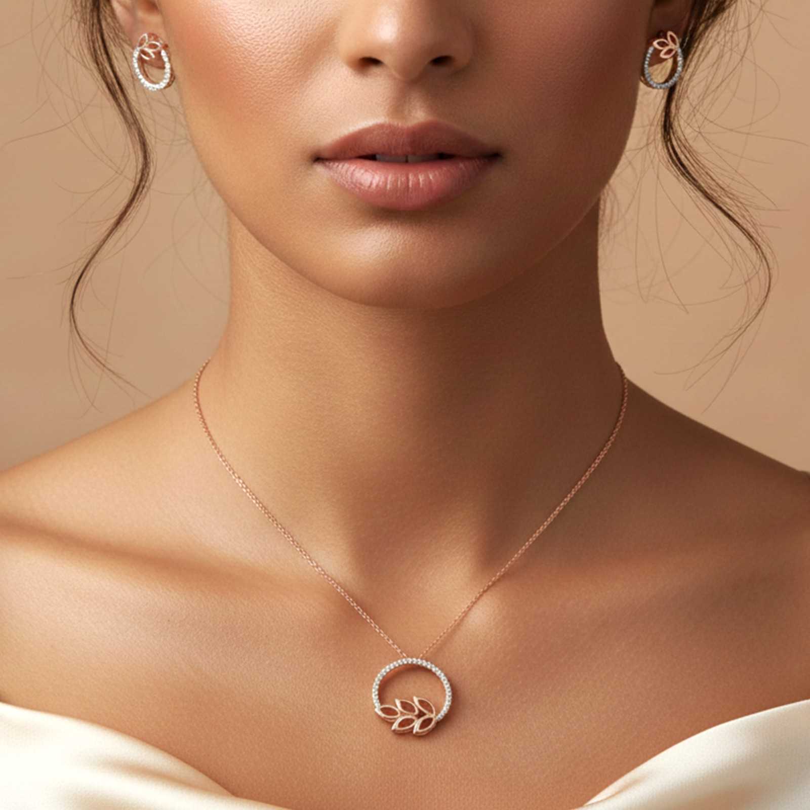 Silver Leaf Circle Halo Pendant & Earrings Set
