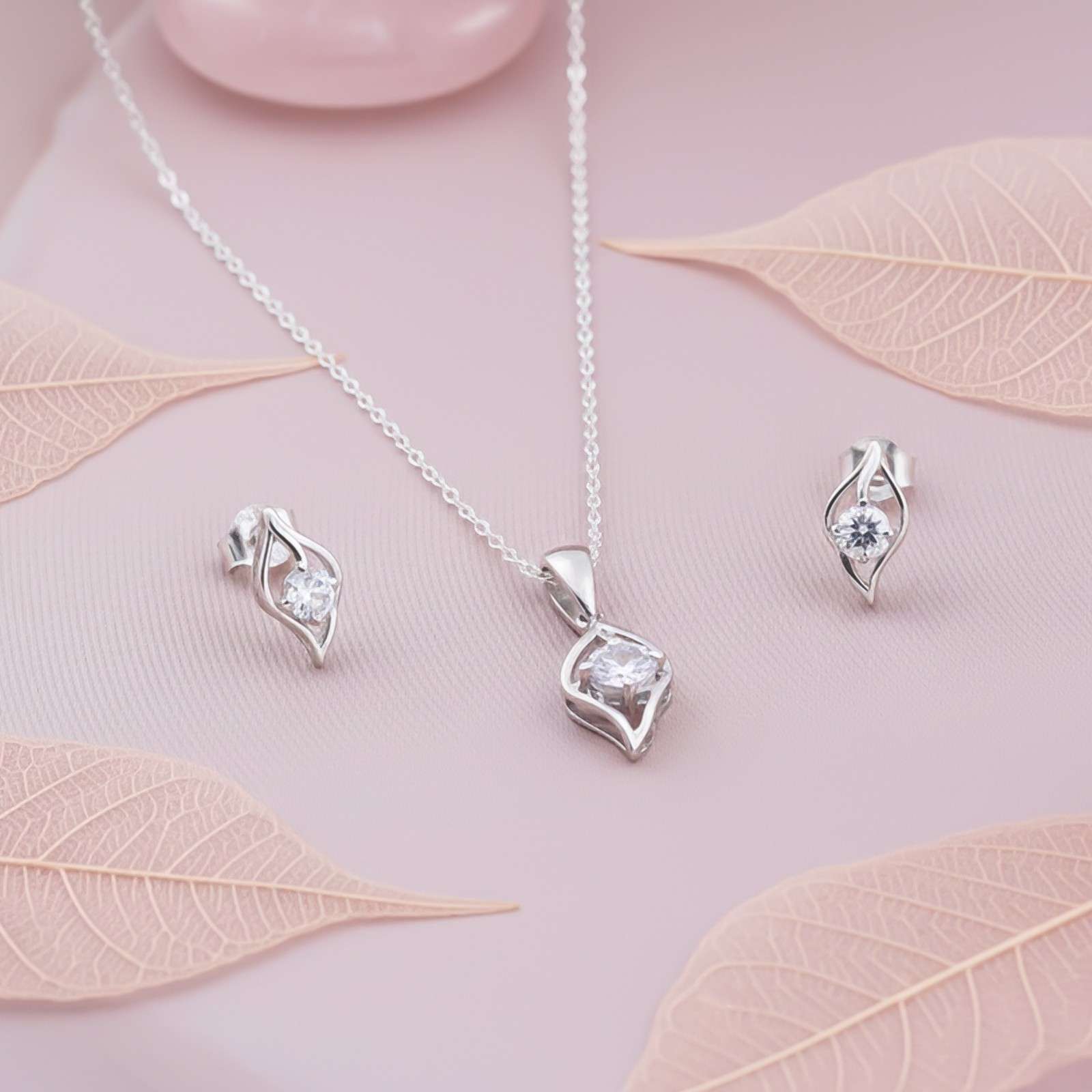 Silver Leaf Glow Pendant & Earrings Set