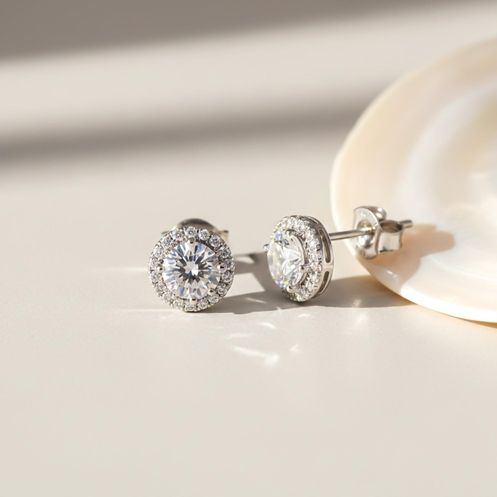 Silver Classic Solitaire Pendant & Earrings Set