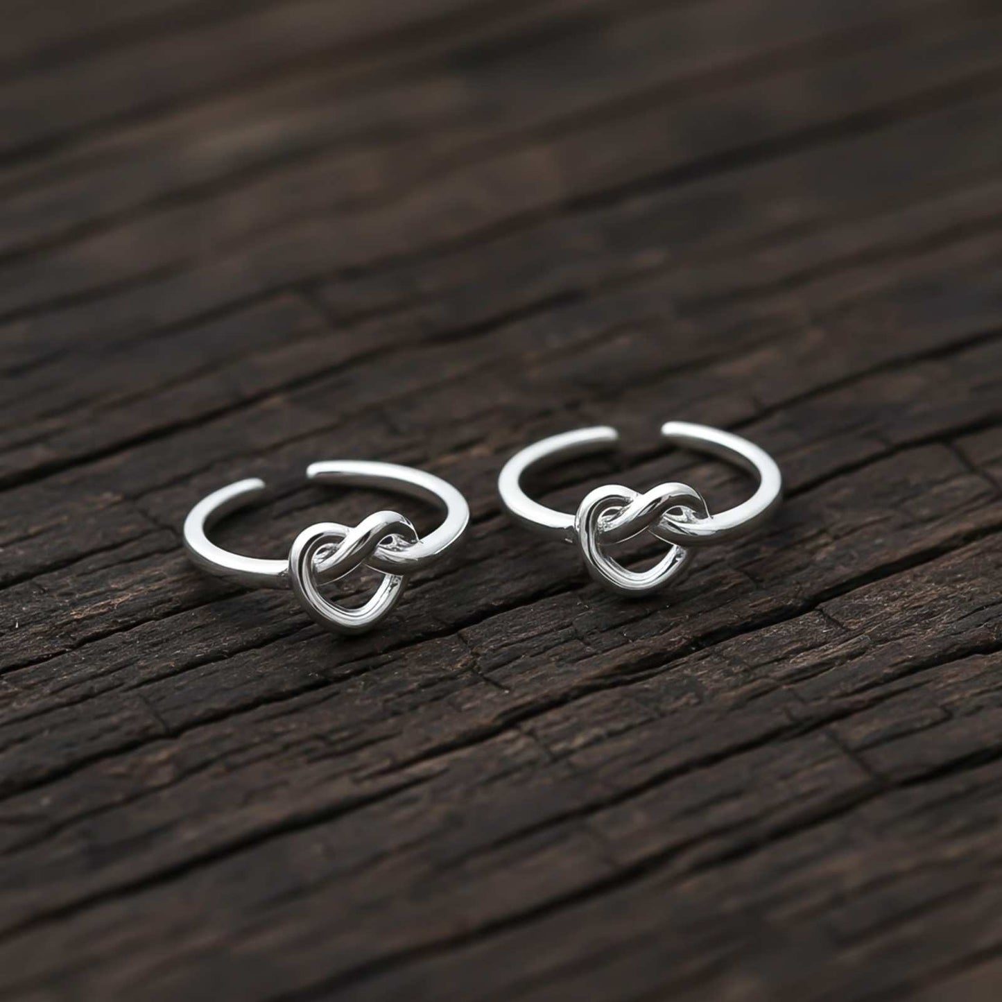 Silver Love Knot Toe Ring for Women