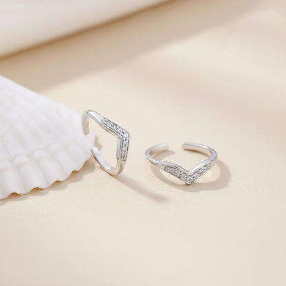 Silver Cubic Zirconia Boomerang Love Toe Rings
