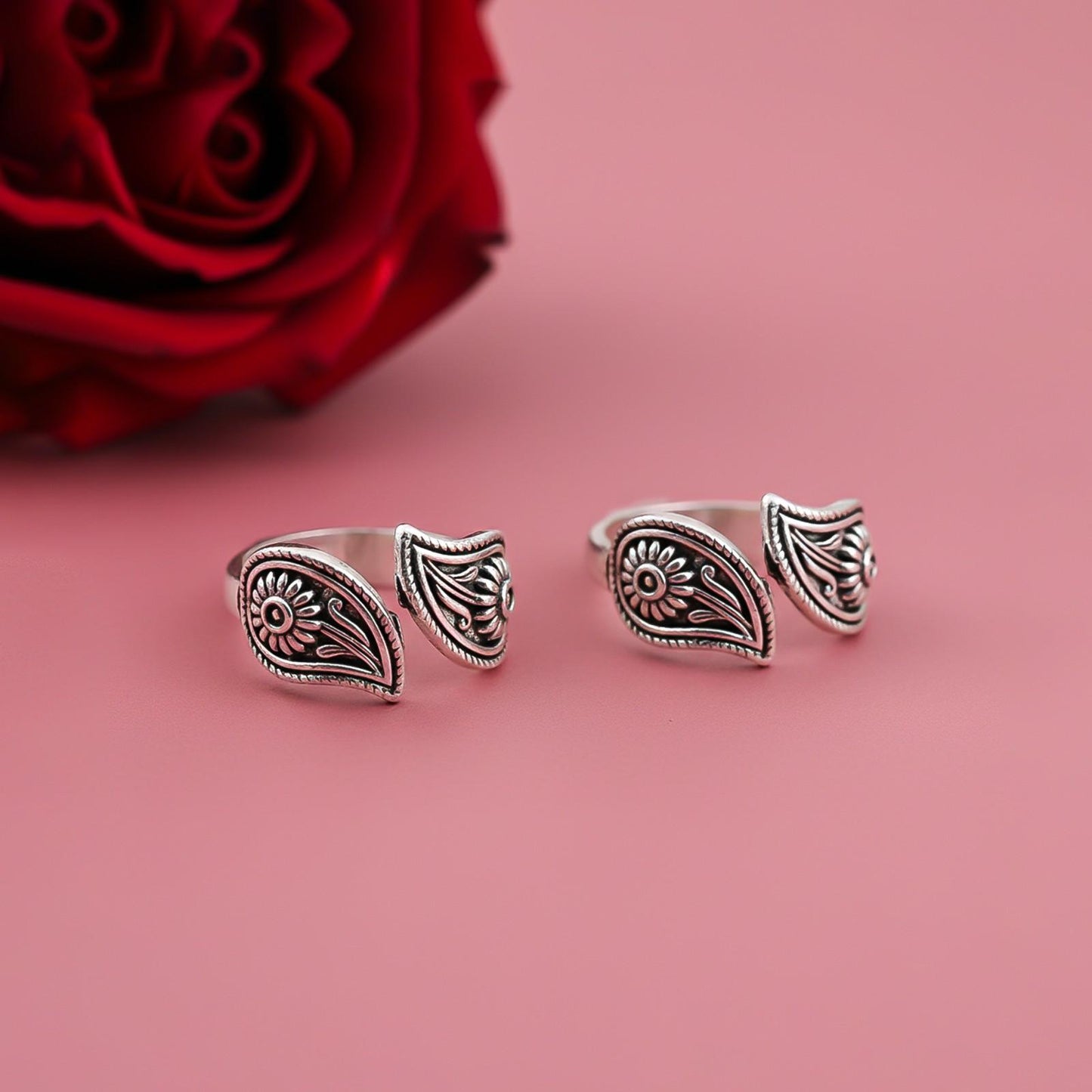 Paisley Silver Toe Rings For Women