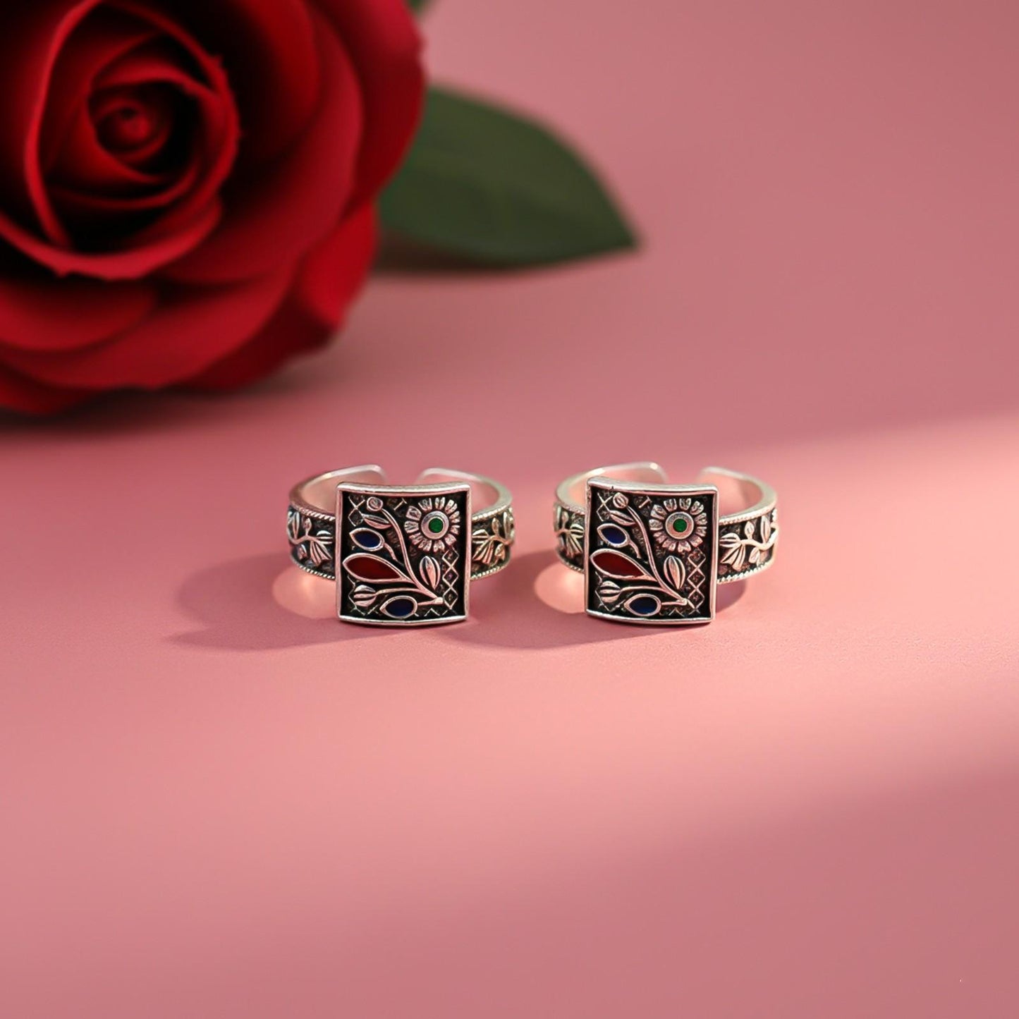 Silver Fancy Flowers Design Toe Rings