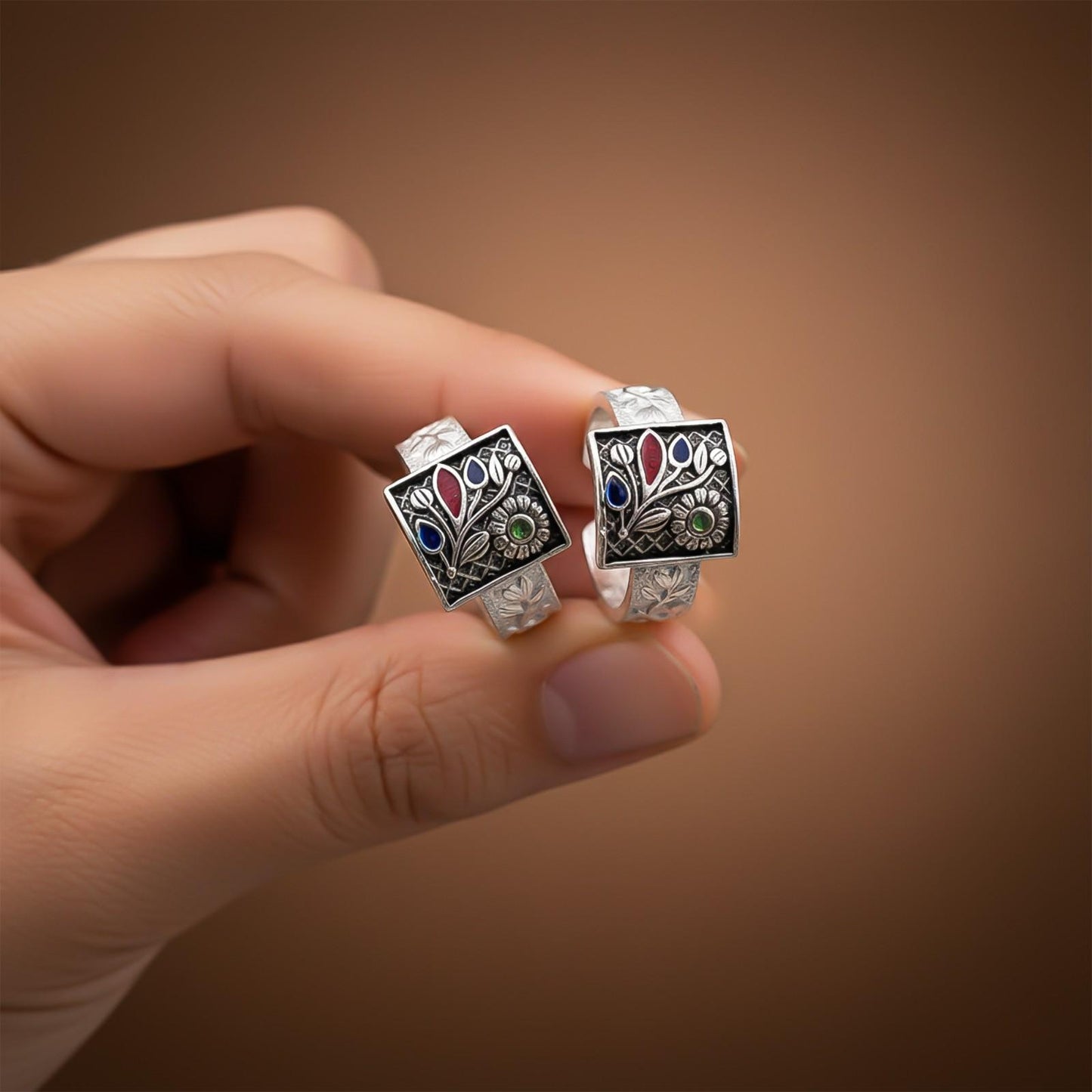 Silver Fancy Flowers Design Toe Rings