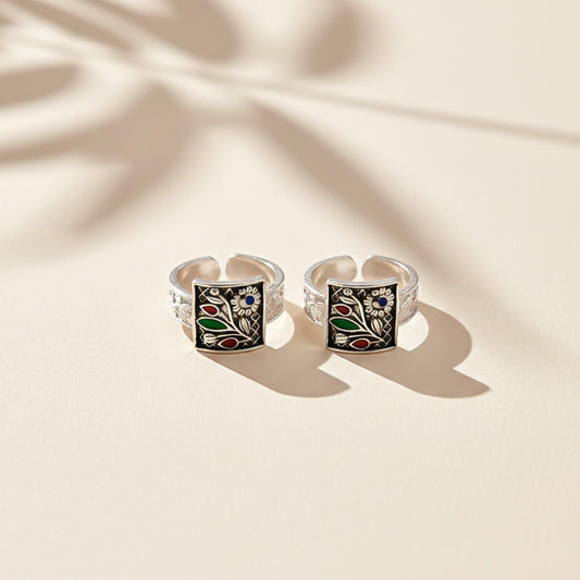 Silver Flowers Design Toe Rings For Womens