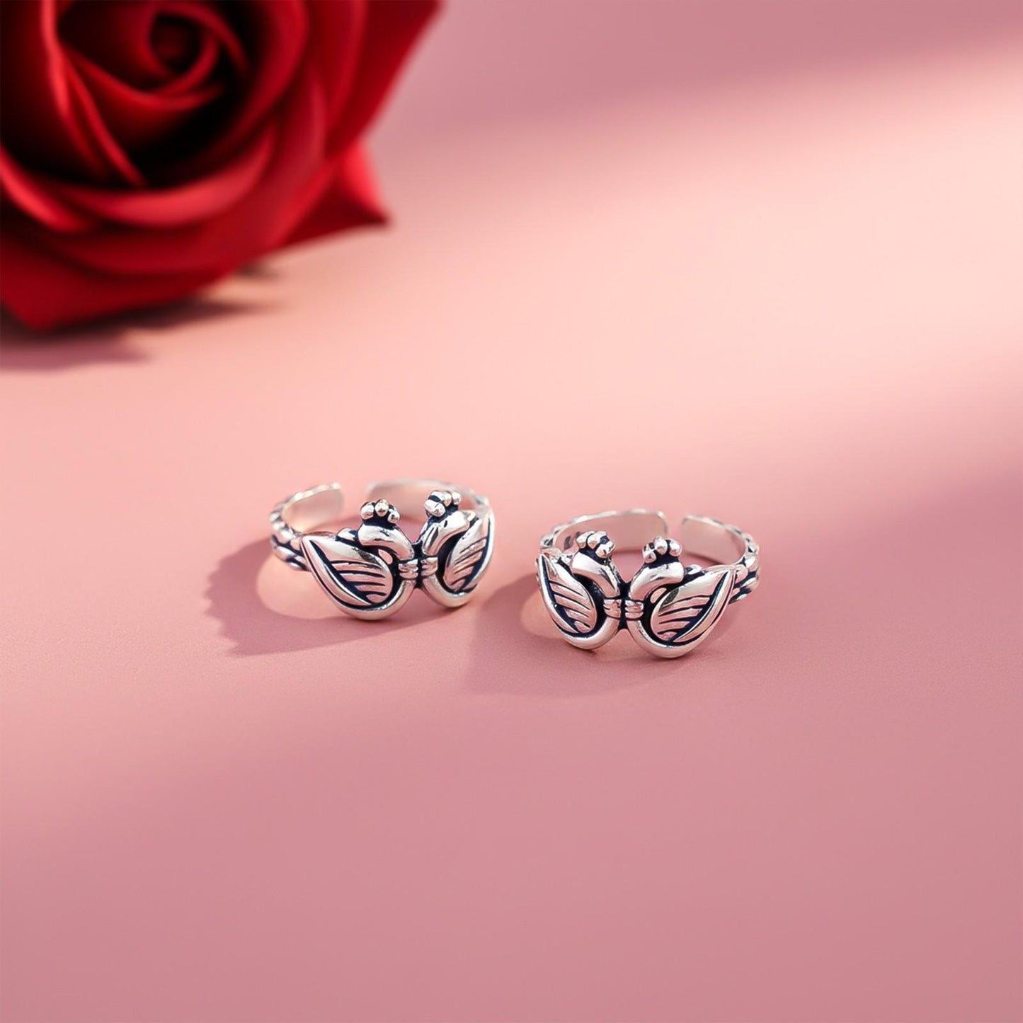 Silver Swans Toe Rings For Women